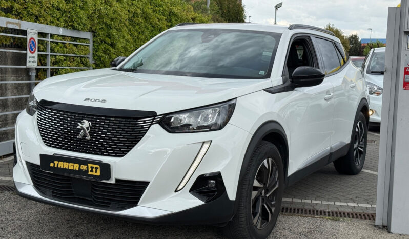 Peugeot 2008 130 Allure PACK pieno