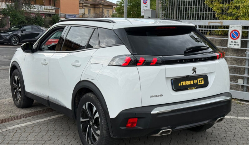Peugeot 2008 130 Allure PACK pieno