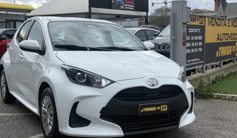 Toyota Yaris 1.5 Hybrid Active pieno