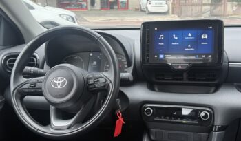 Toyota Yaris 1.5 Hybrid Active pieno