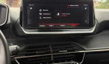 Peugeot 2008 130 Allure PACK pieno