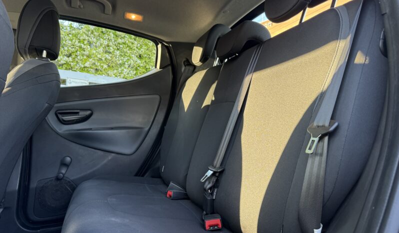 Lancia Ypsilon 1.2 69 CV Silver pieno