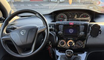 Lancia Ypsilon 1.2 69 CV Silver pieno