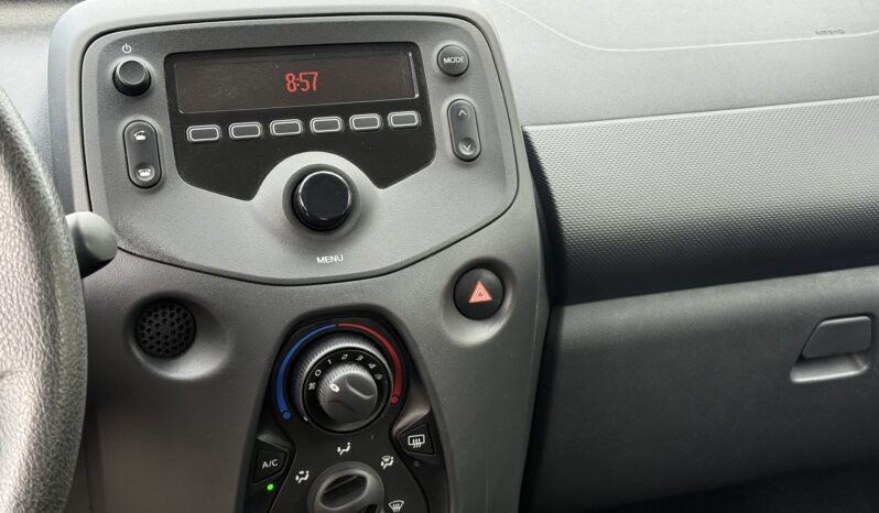 Toyota Aygo 1.0 5 porte x-cool pieno