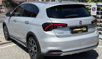 Fiat Tipo 1.5 Mild-Hybrid Cross pieno